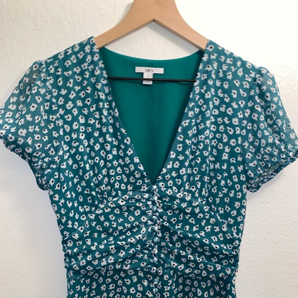 Beautiful dress - Picture 1 of 3